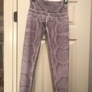 Varley snakeskin full length leggings